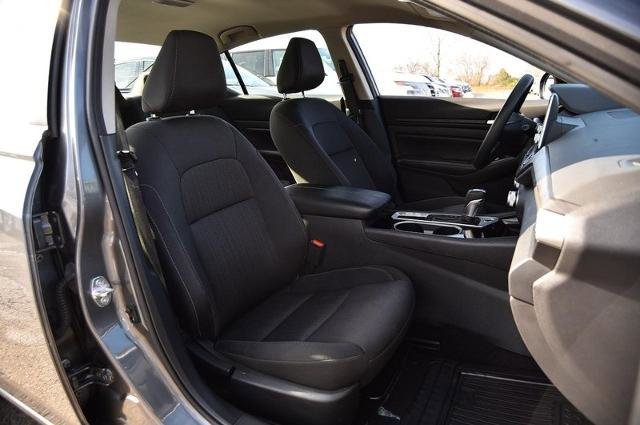 Used 2024 Nissan Altima 2.5 SV image 20