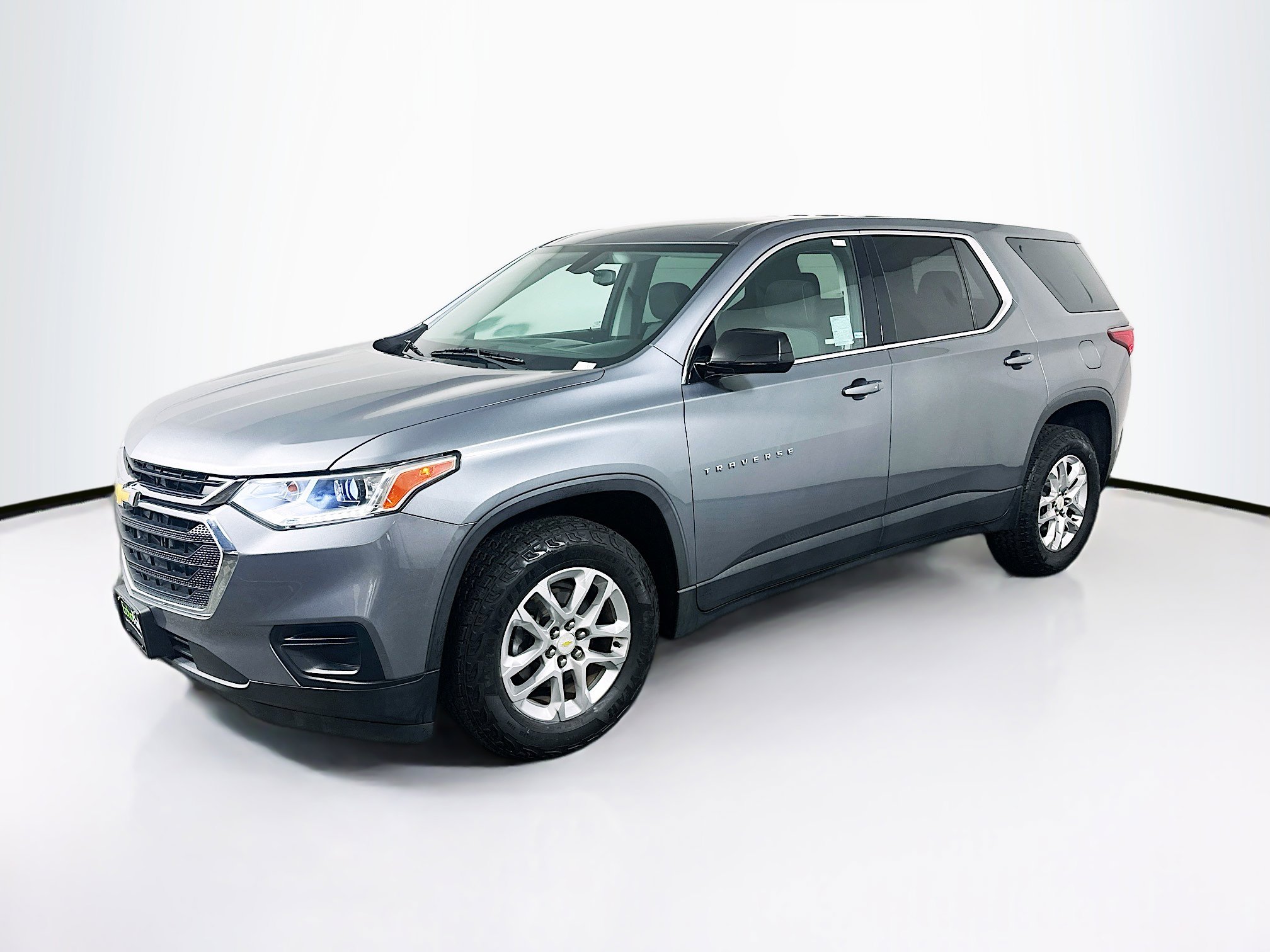 Used 2019 Chevrolet Traverse LS FWD image 3