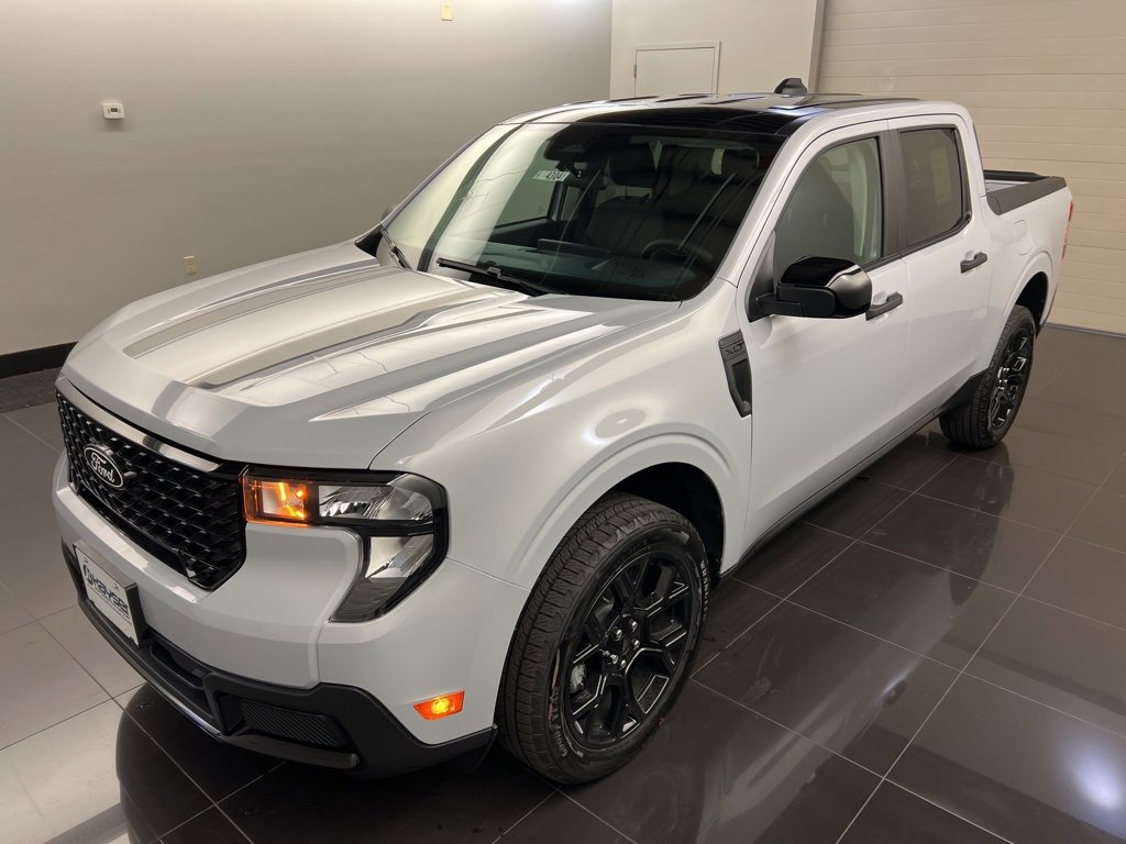 New 2025 Ford Maverick XLT w/ XLT Luxury Package image 3