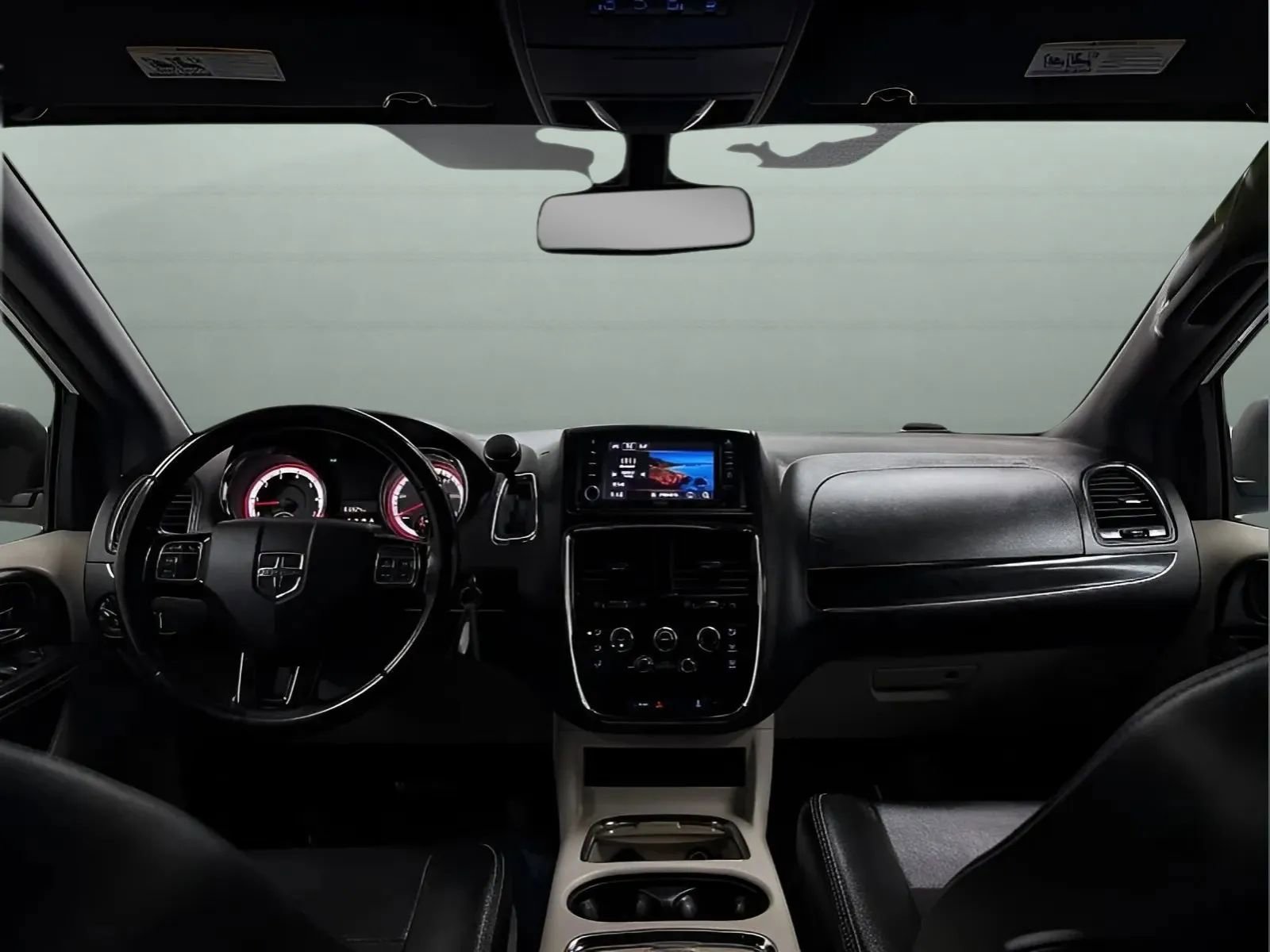Used 2019 Dodge Grand Caravan SXT FWD image 22