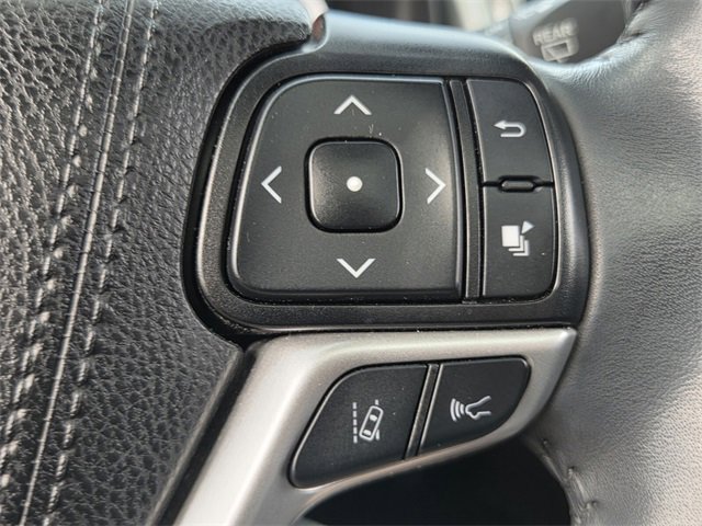 Used 2019 Toyota Highlander Limited image 34