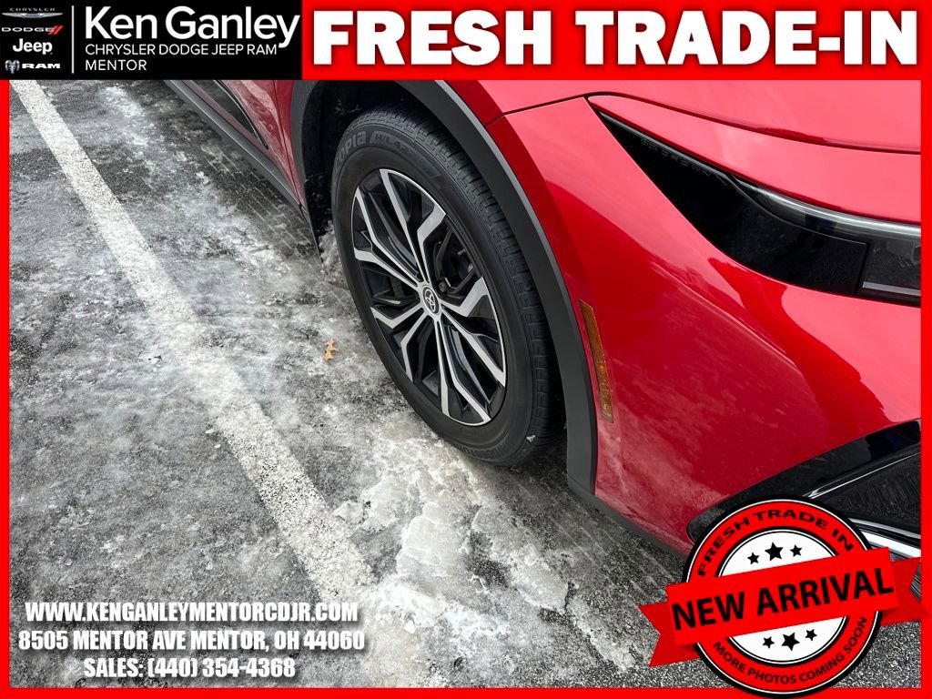 Used 2024 Toyota Crown image 11