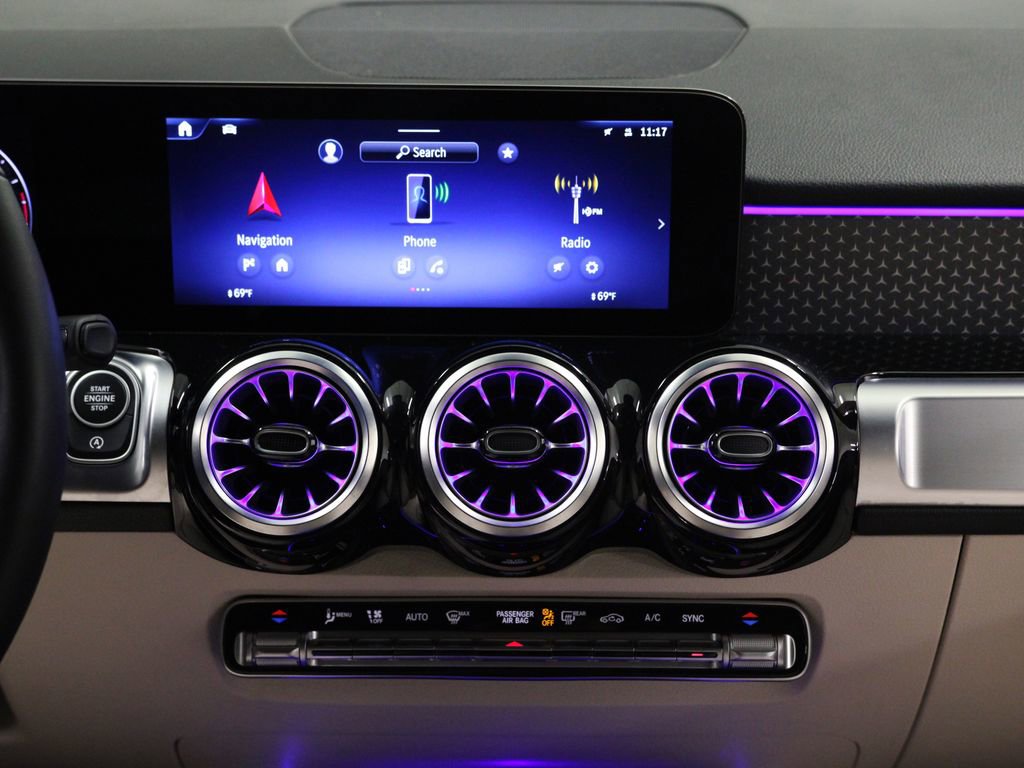 Certified 2025 Mercedes-Benz GLB 250 4MATIC image 15