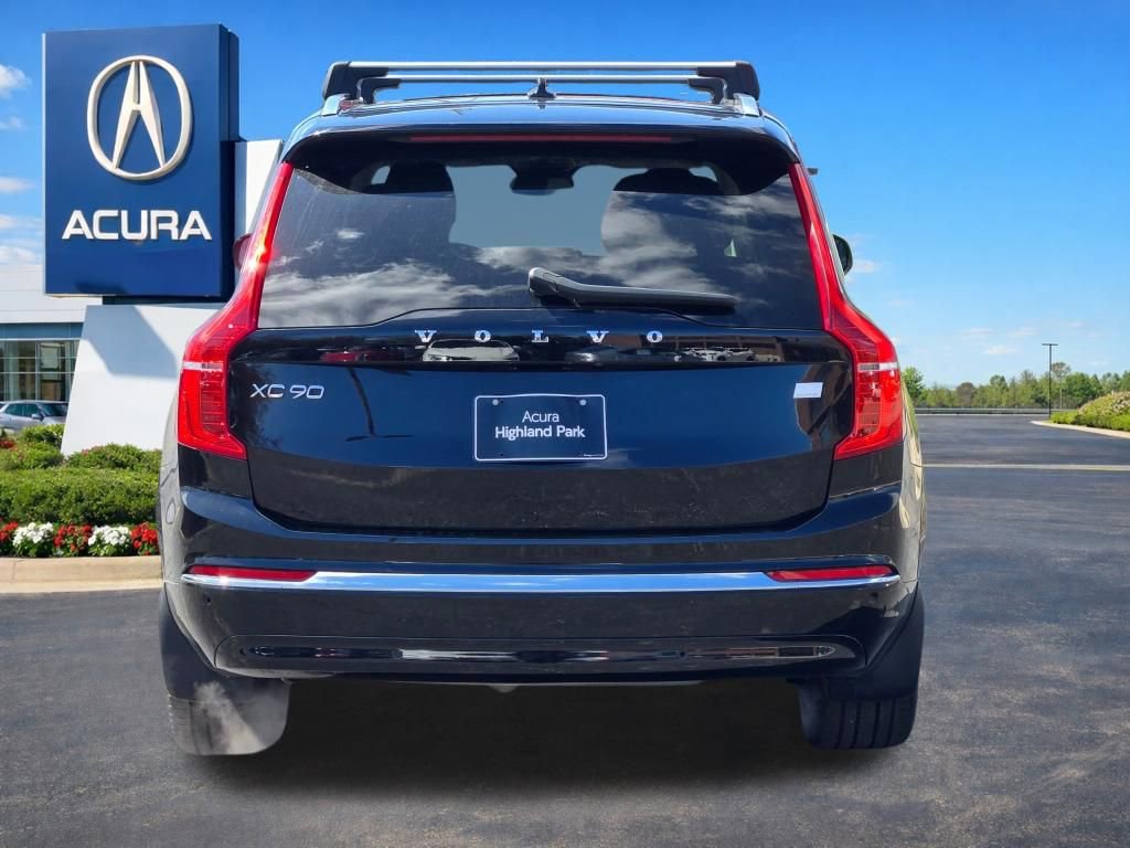 Used 2023 Volvo XC90 T8 Core image 18