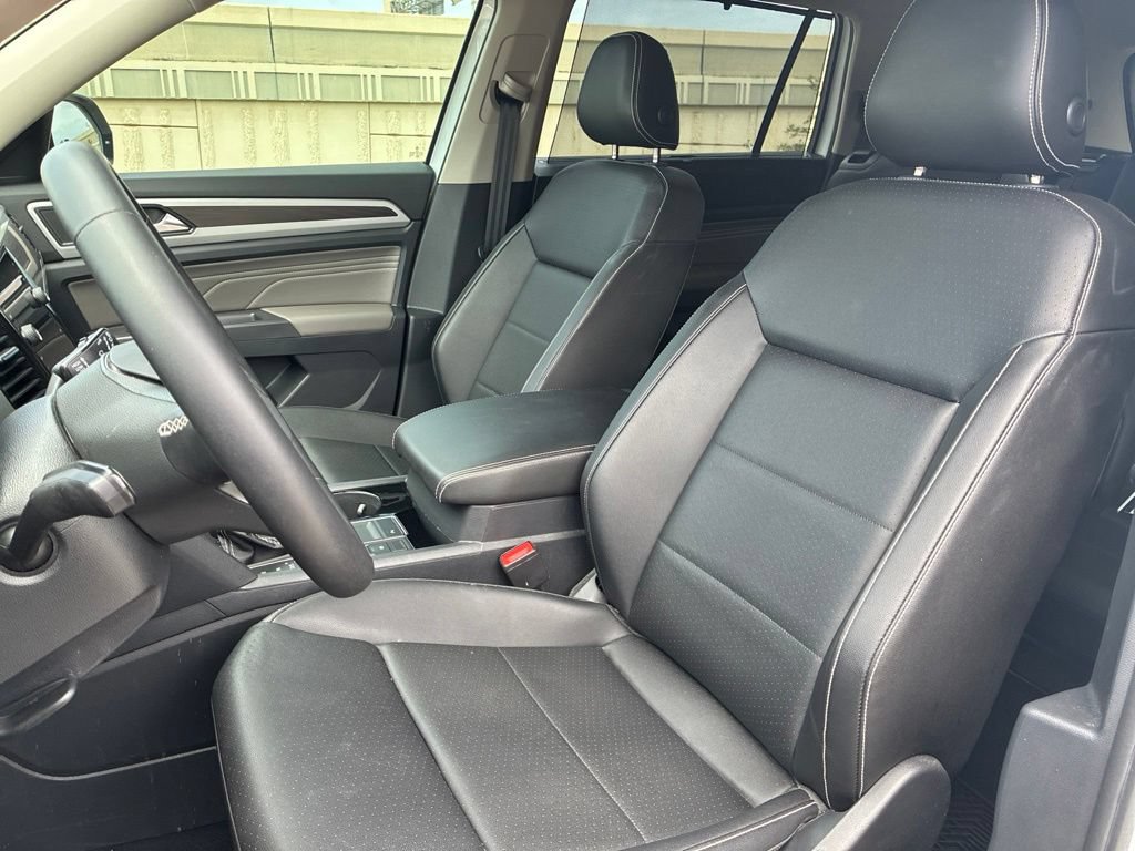 Used 2023 Volkswagen Atlas SE w/ Panoramic Sunroof Package FWD image 16