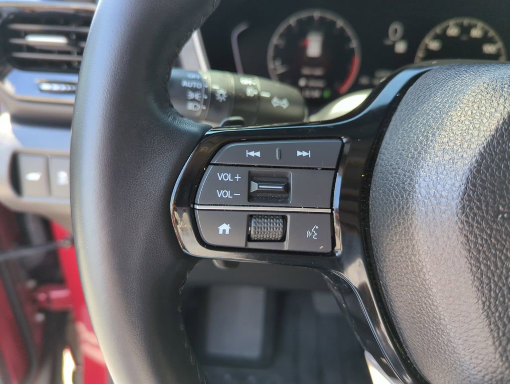 Used 2025 Honda Pilot Touring image 22