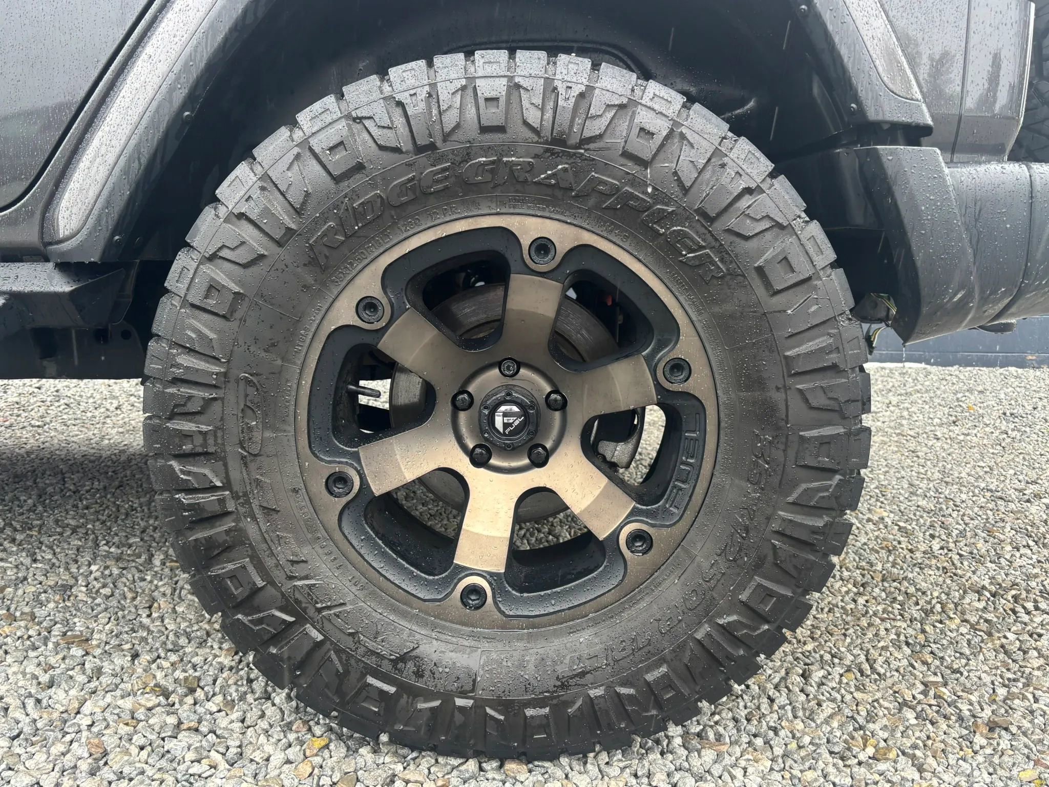 Used 2019 Jeep Wrangler Unlimited Sahara AWD/4WD image 2