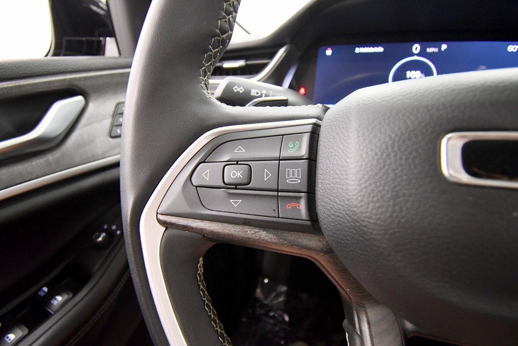 Used 2023 Jeep Grand Cherokee L Limited image 20