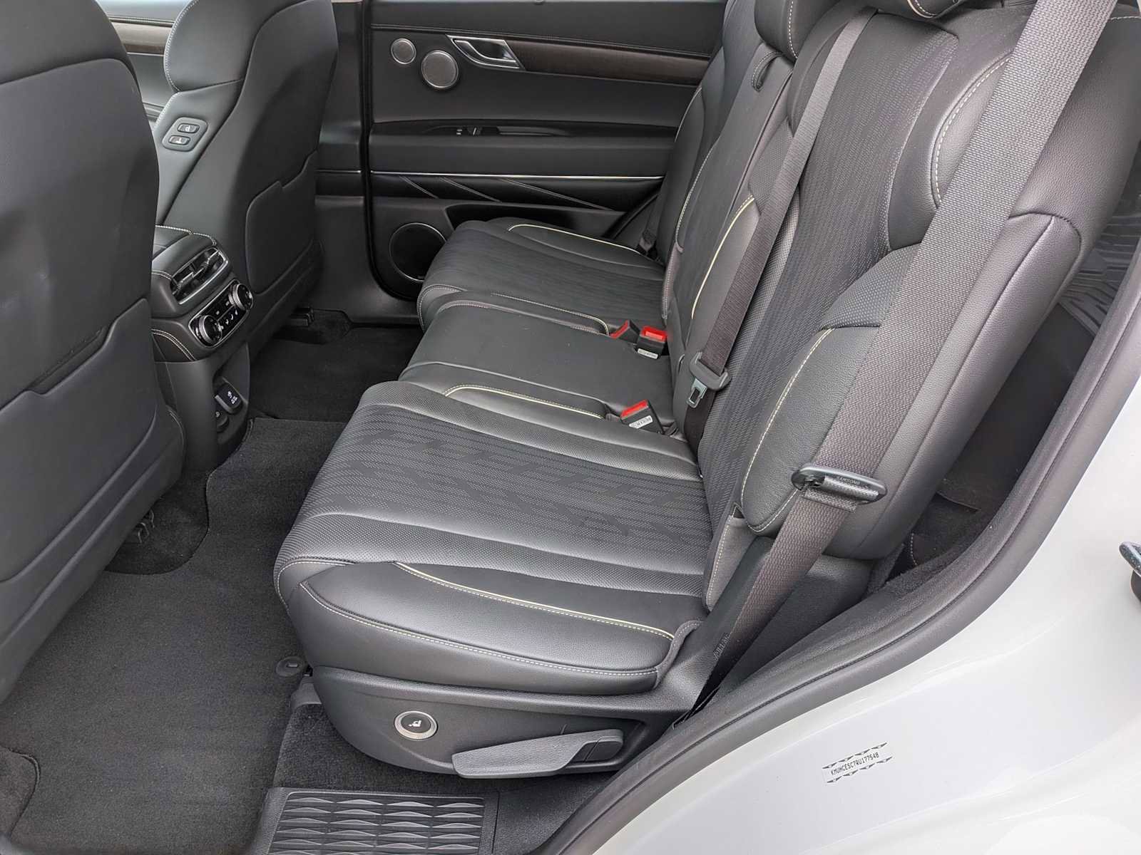 Used 2024 Genesis GV80 3.5T image 18