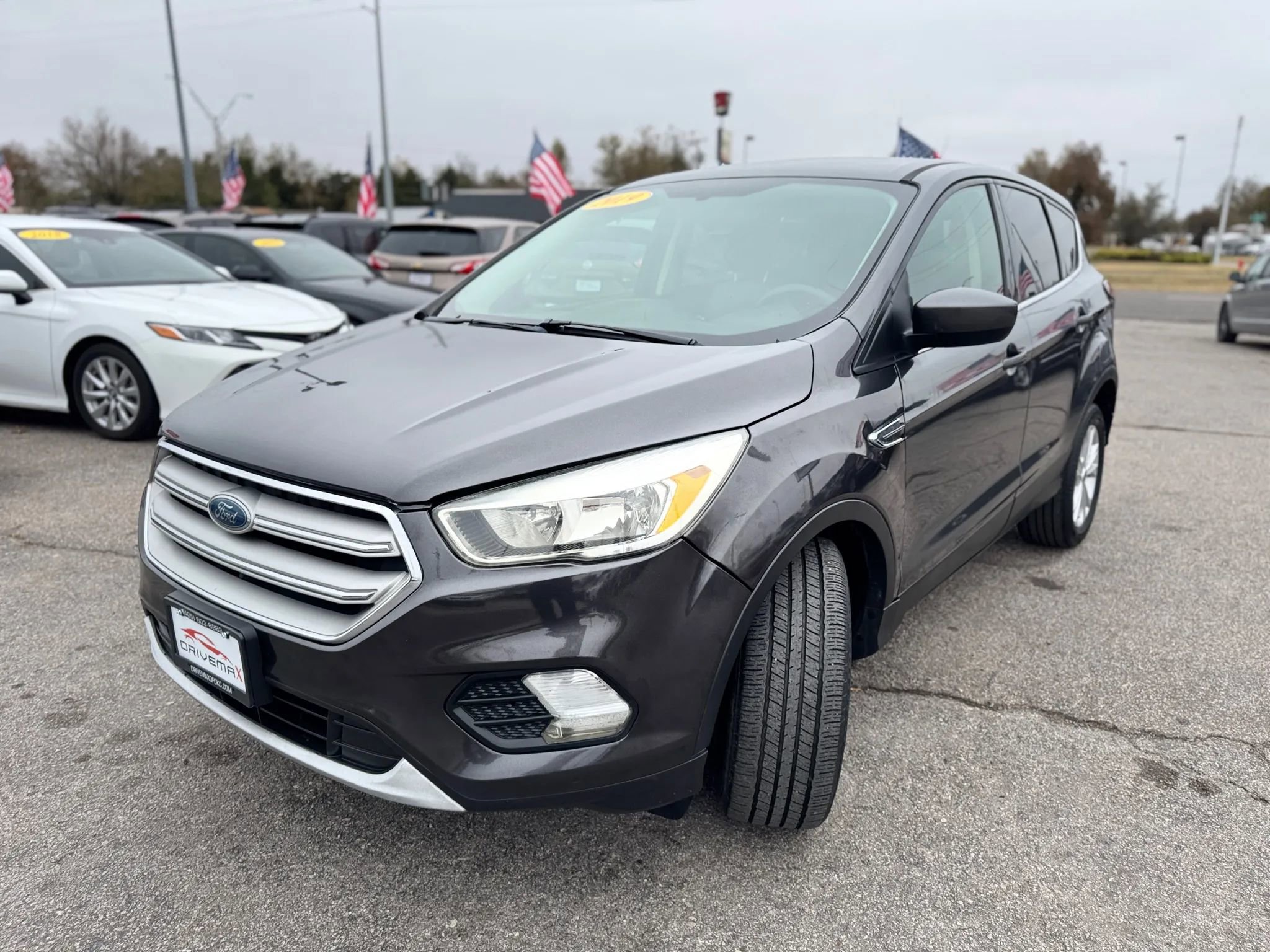 Used 2019 Ford Escape SE image 7