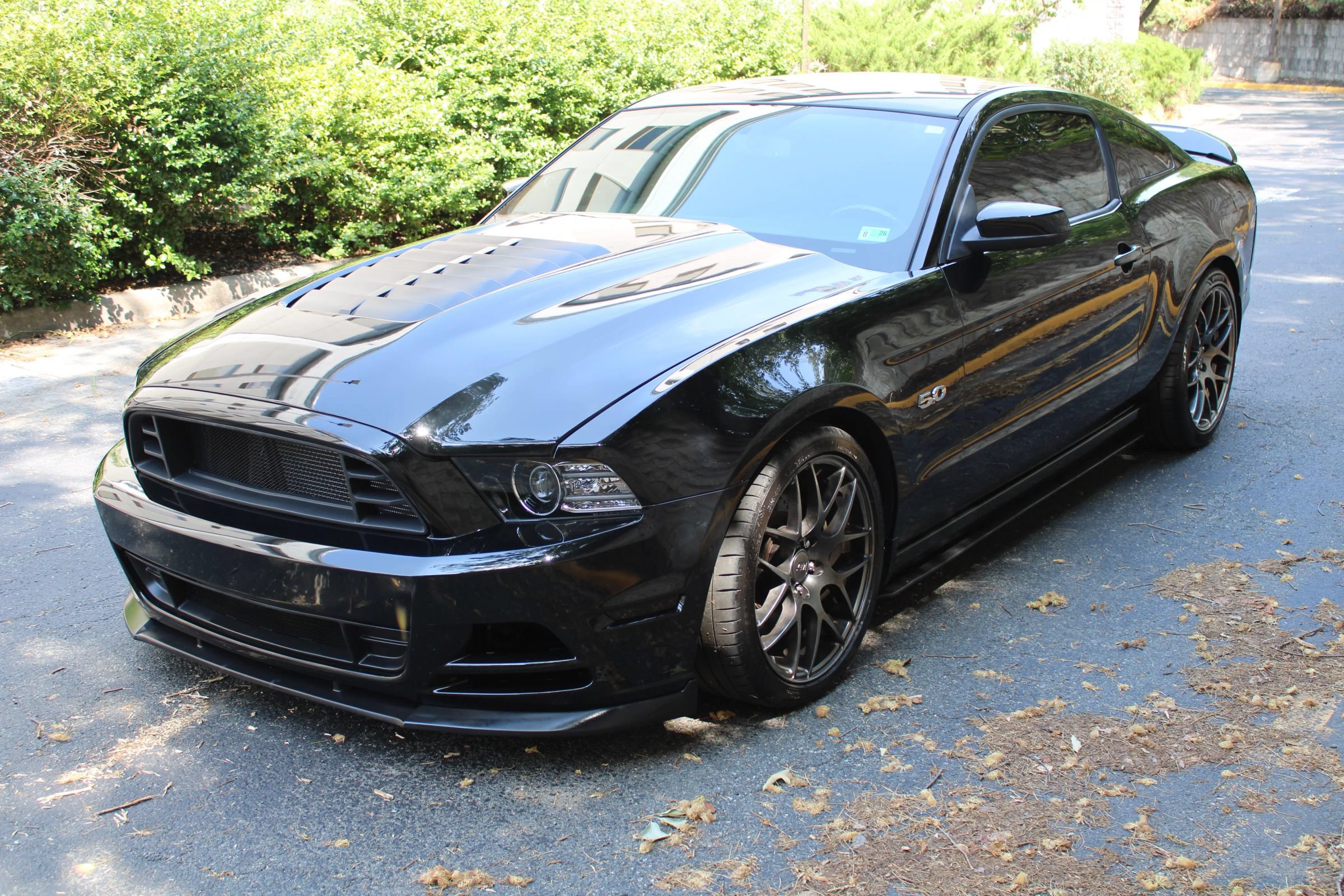 Used 2014 Ford Mustang GT w/ Equipment Group 301A RWD image 31