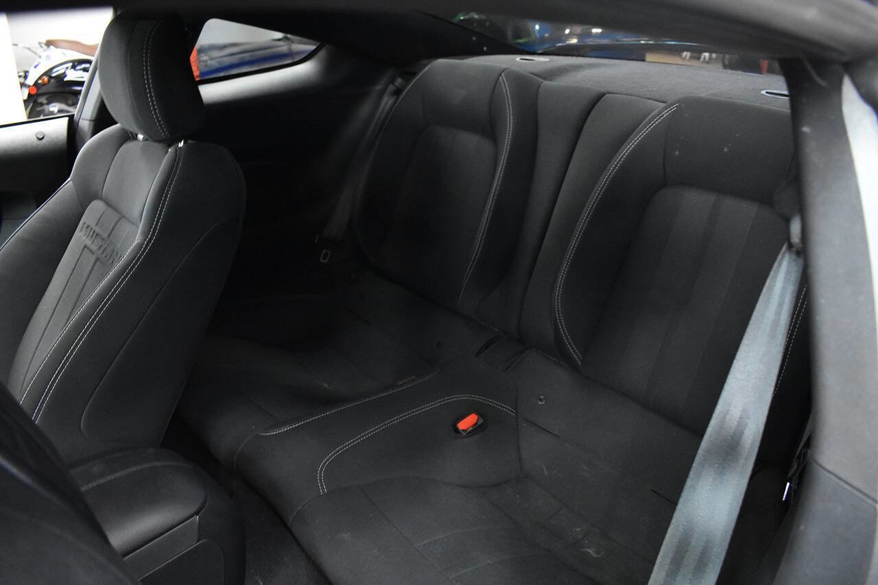 Used 2022 Ford Mustang GT RWD image 24