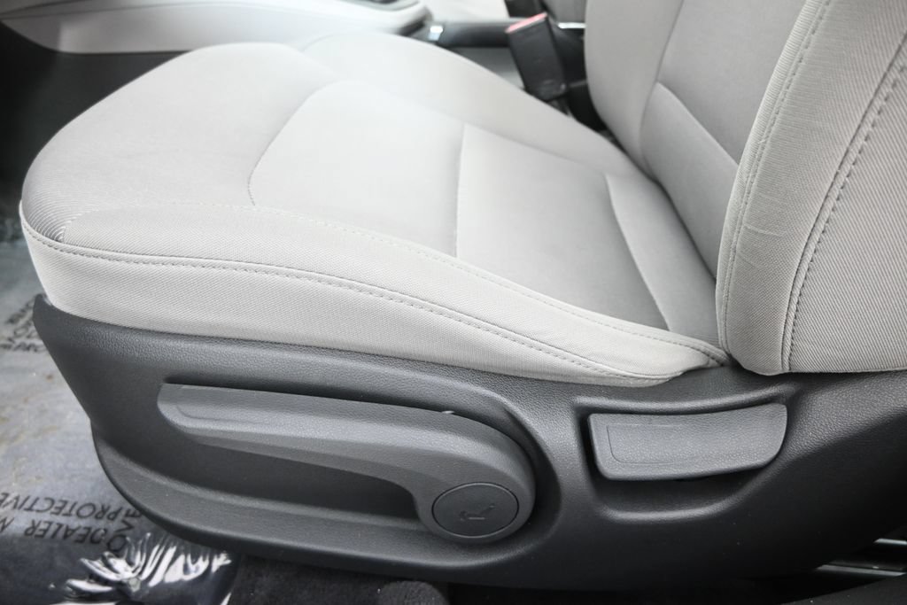Used 2018 Hyundai Elantra Value Edition FWD image 21