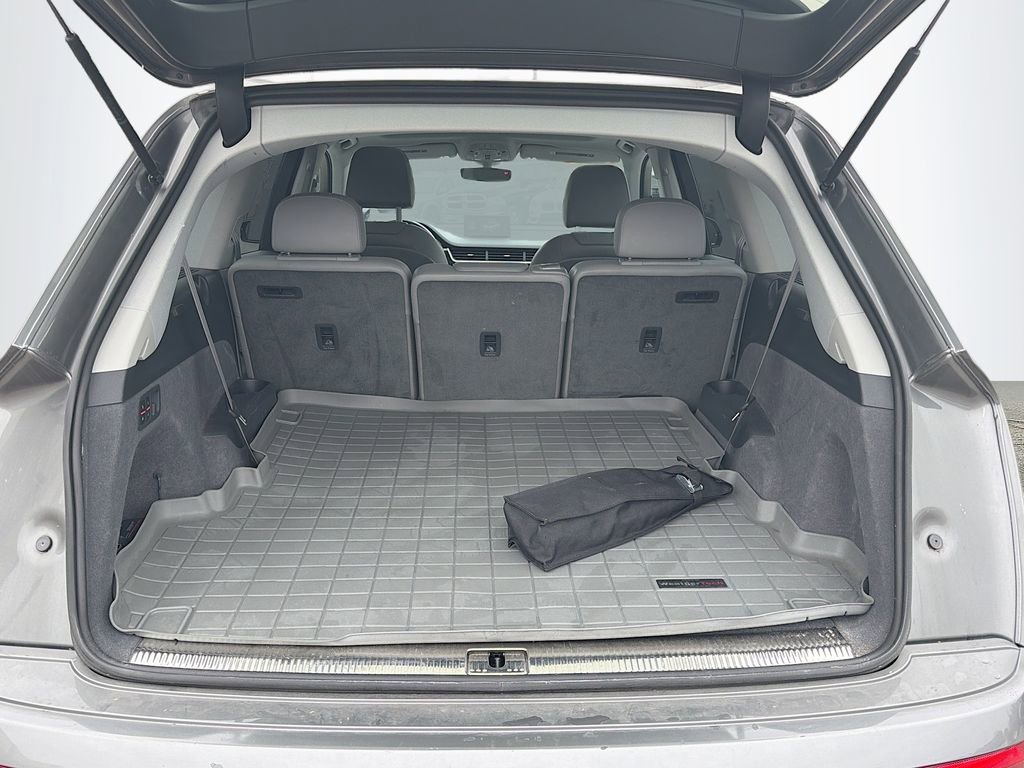 Used 2017 Audi Q7 3.0T Premium Plus w/ Premium Plus Package image 5