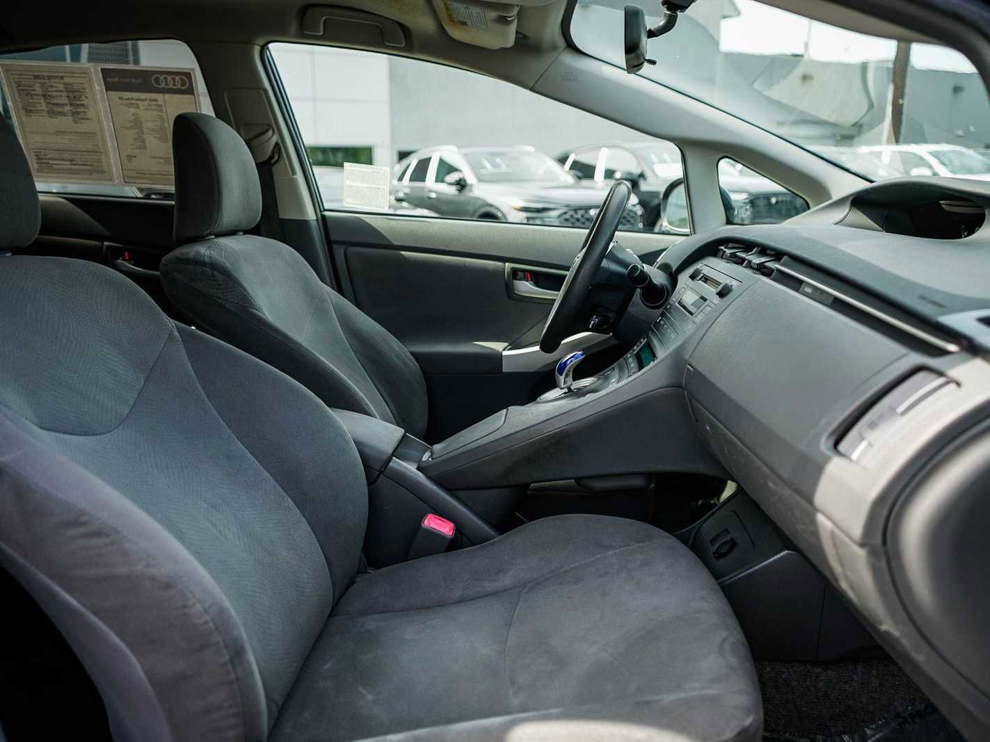 Used 2010 Toyota Prius Five FWD image 15