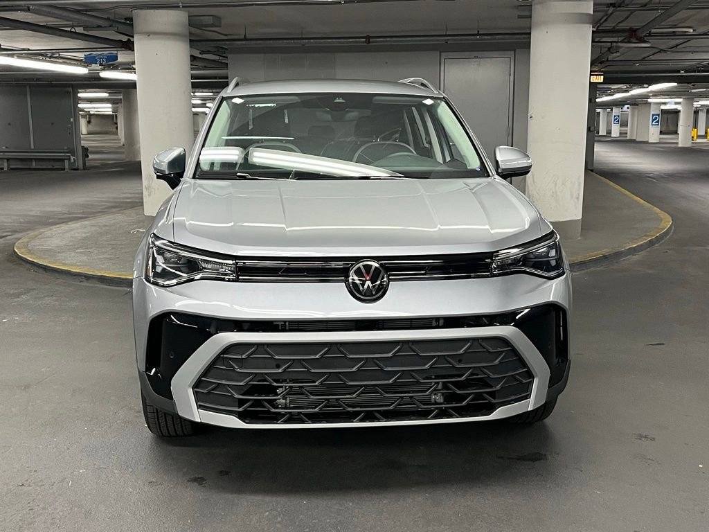 New 2025 Volkswagen Taos SE image 30