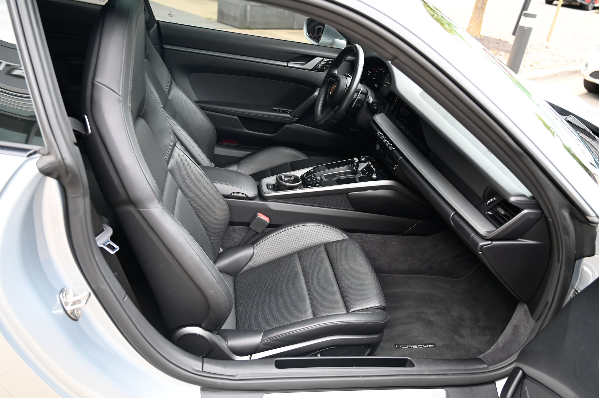 Used 2020 Porsche 911 Carrera 4S AWD/4WD image 42