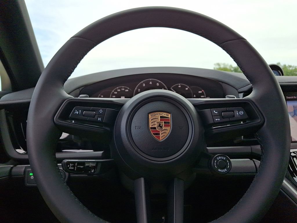 New 2026 Porsche Panamera 4 image 16