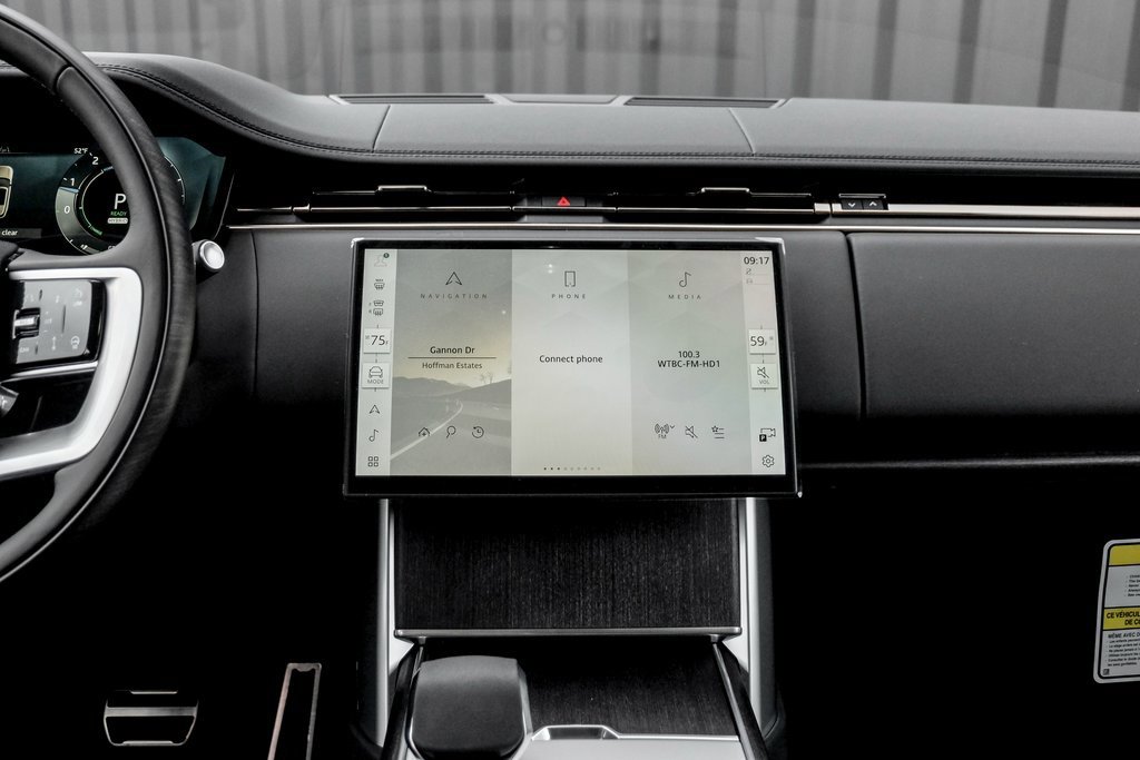 New 2025 Land Rover Range Rover SE image 19