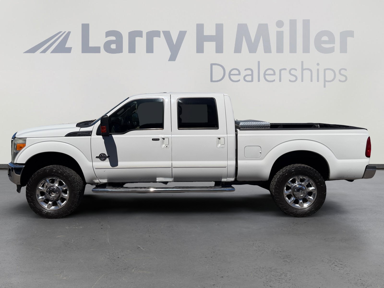Used 2013 Ford F250 Lariat w/ FX4 Off Road Pkg AWD/4WD image 2