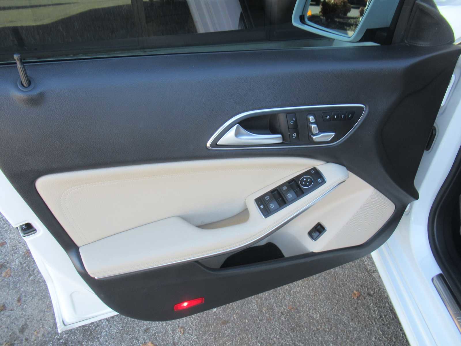 Used 2019 Mercedes-Benz CLA 250 CLA 250 image 16