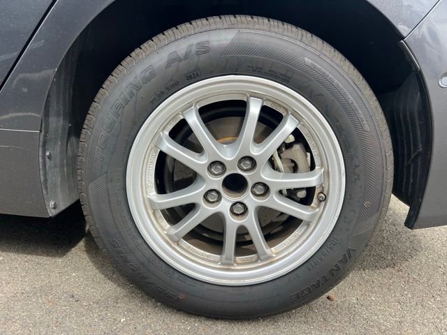 Used 2019 Toyota Prius LE FWD image 8