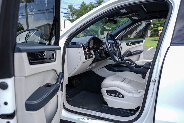 Used 2020 Porsche Cayenne AWD/4WD image 39
