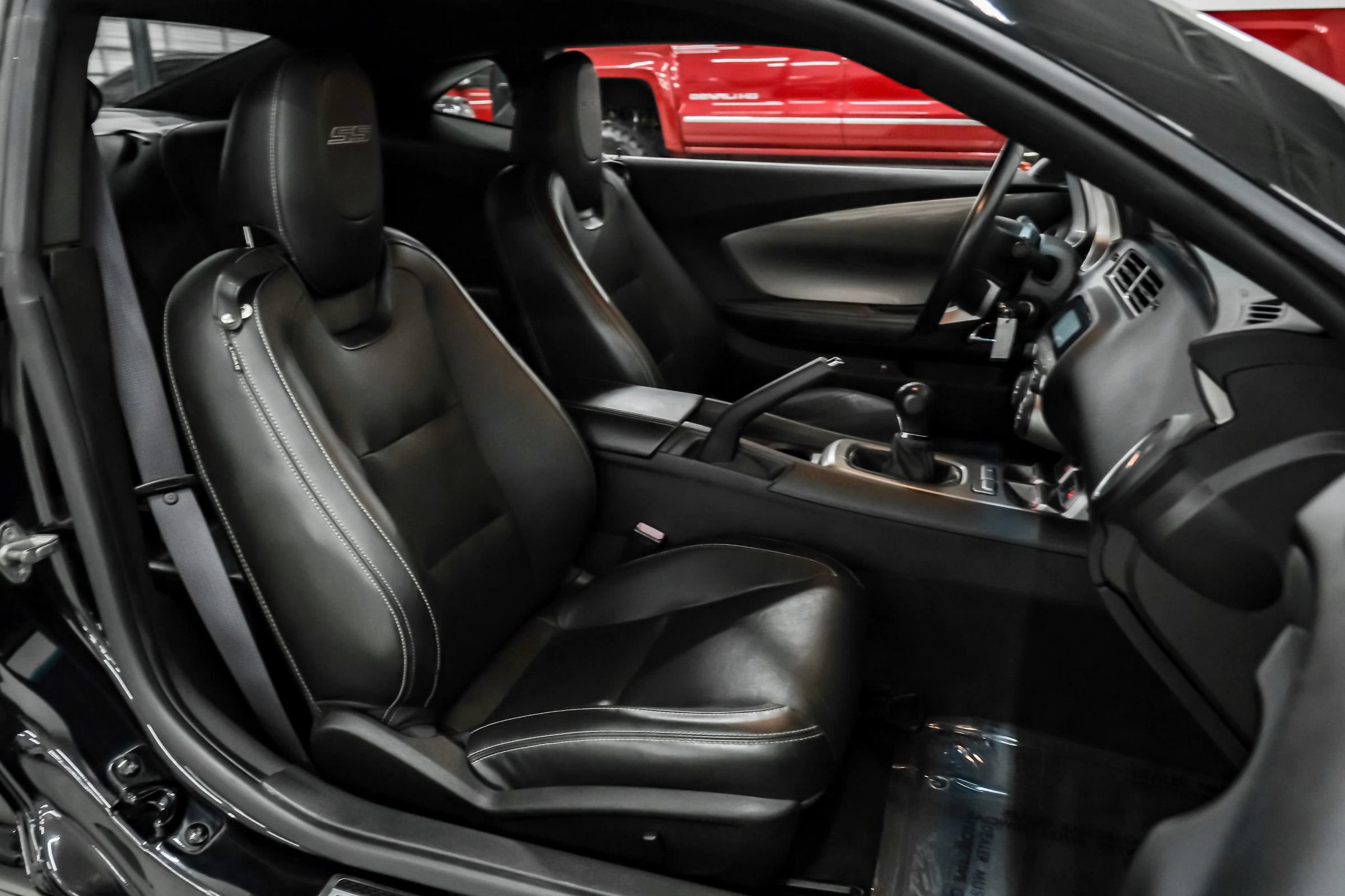 Used 2010 Chevrolet Camaro SS w/ RS Package RWD image 23