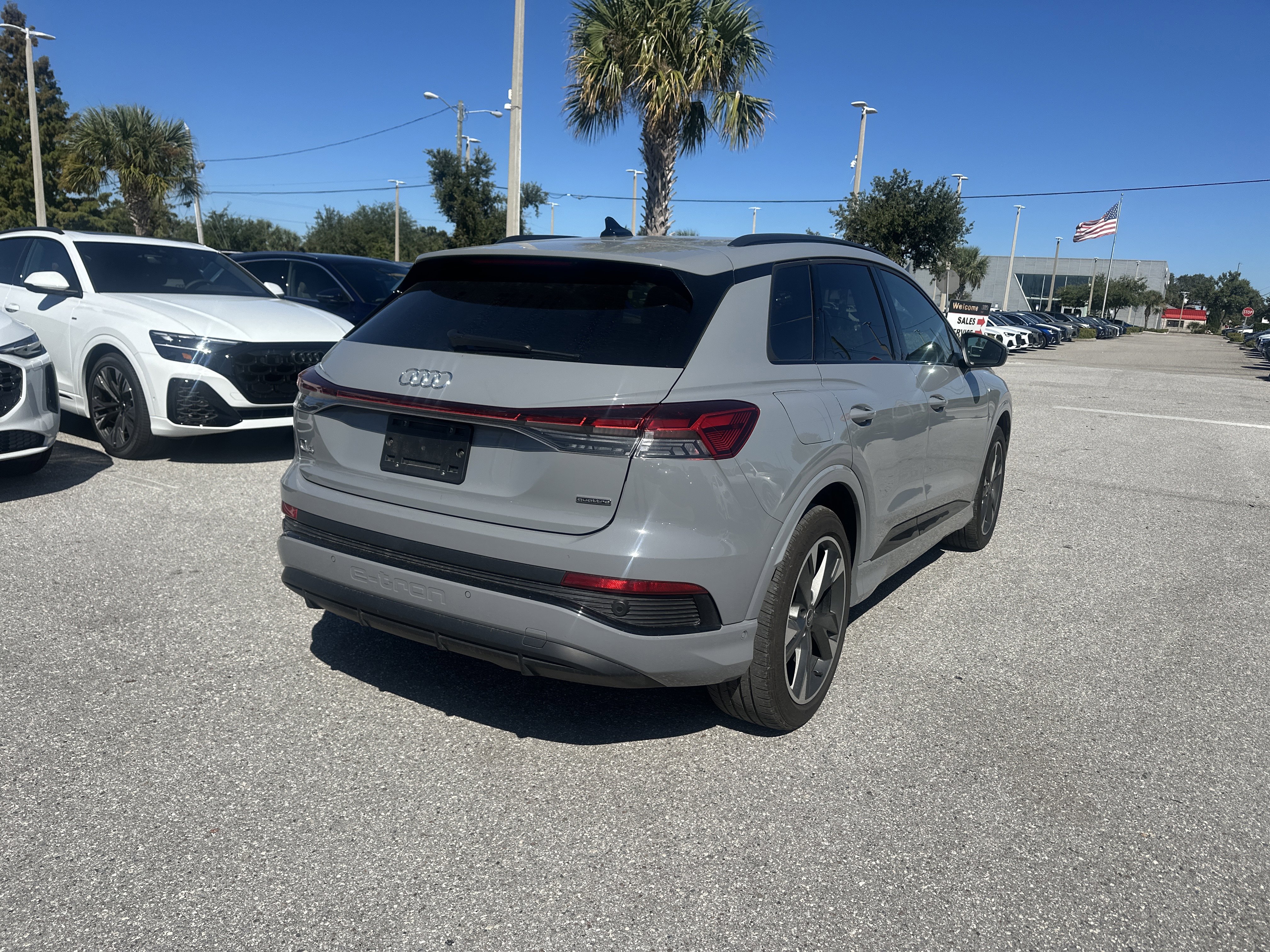 Used 2024 Audi Q4 e-tron Prestige w/ Black Optic Package image 4