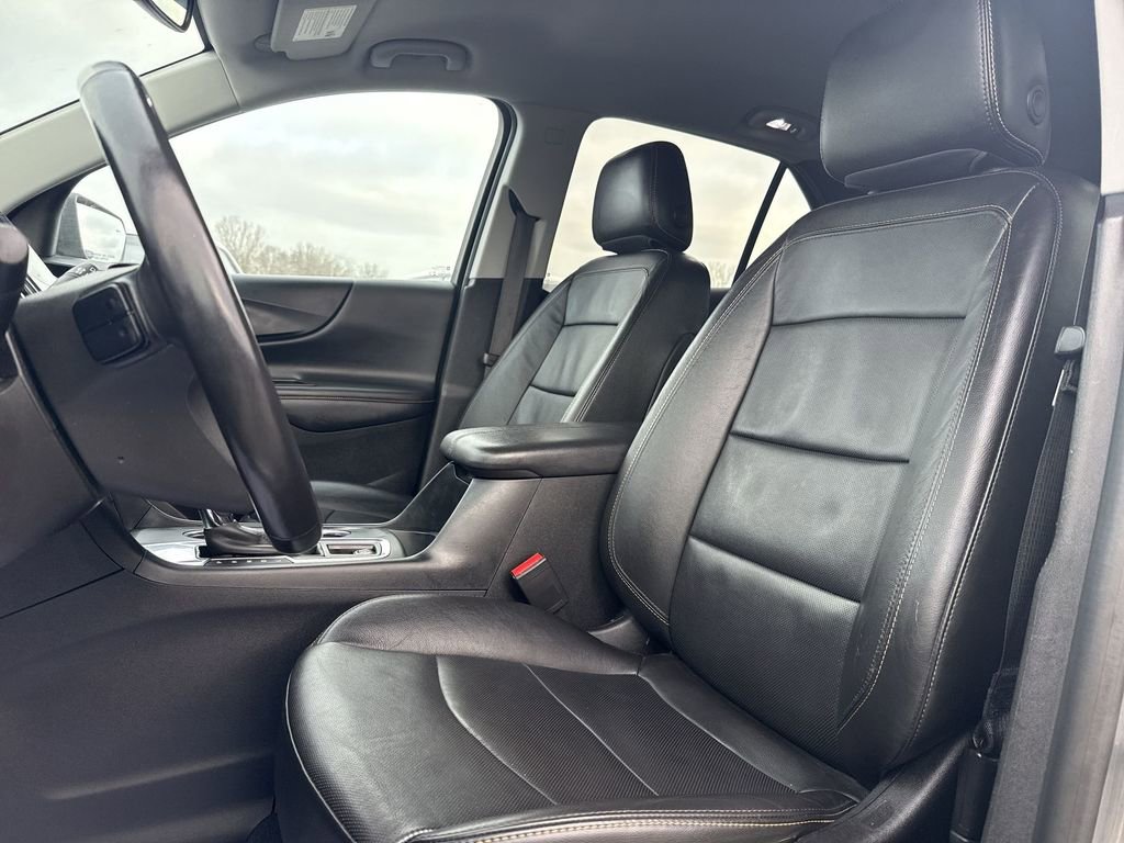 Used 2019 Chevrolet Equinox Premier FWD image 13