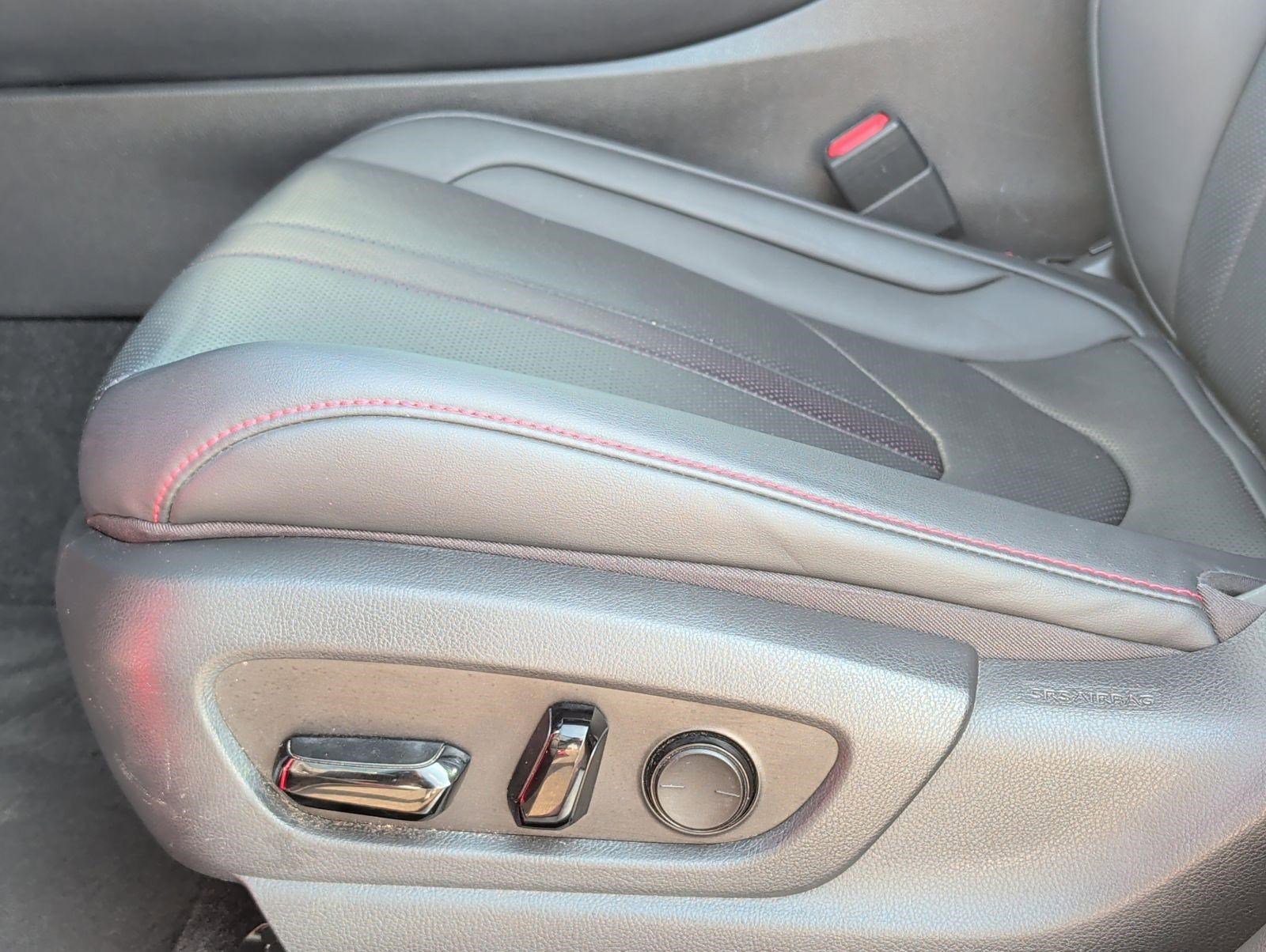 Certified 2022 Lexus UX 200 F Sport w/ Accessory Package (Z2) image 10