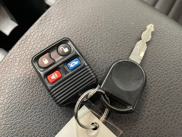 Used 2006 Ford Mustang GT Premium image 20