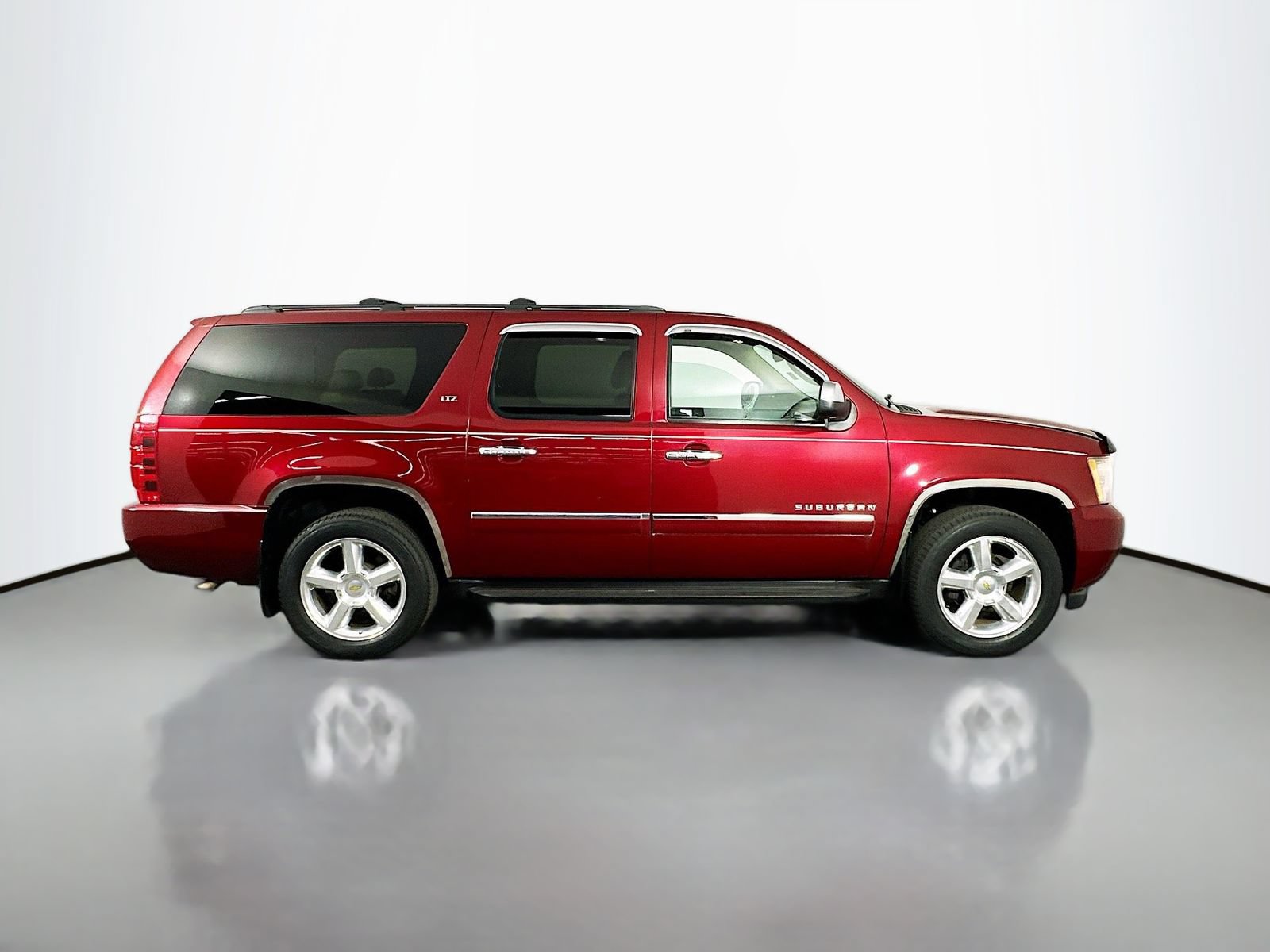 Used 2010 Chevrolet Suburban LTZ AWD/4WD image 9