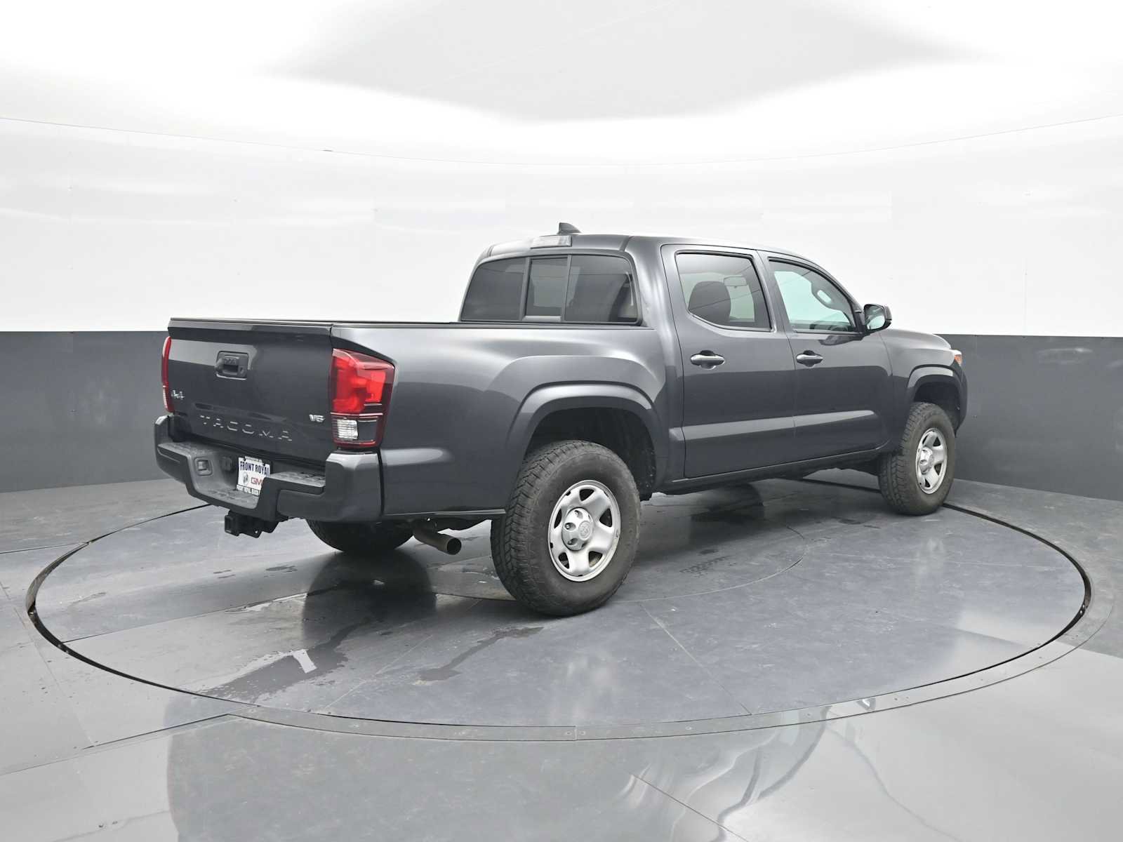 Used 2022 Toyota Tacoma SR AWD/4WD image 8