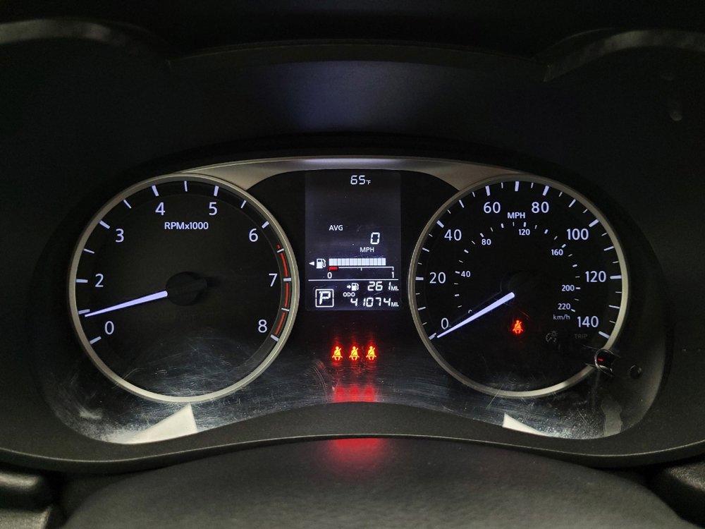 Used 2024 Nissan Versa S FWD image 23