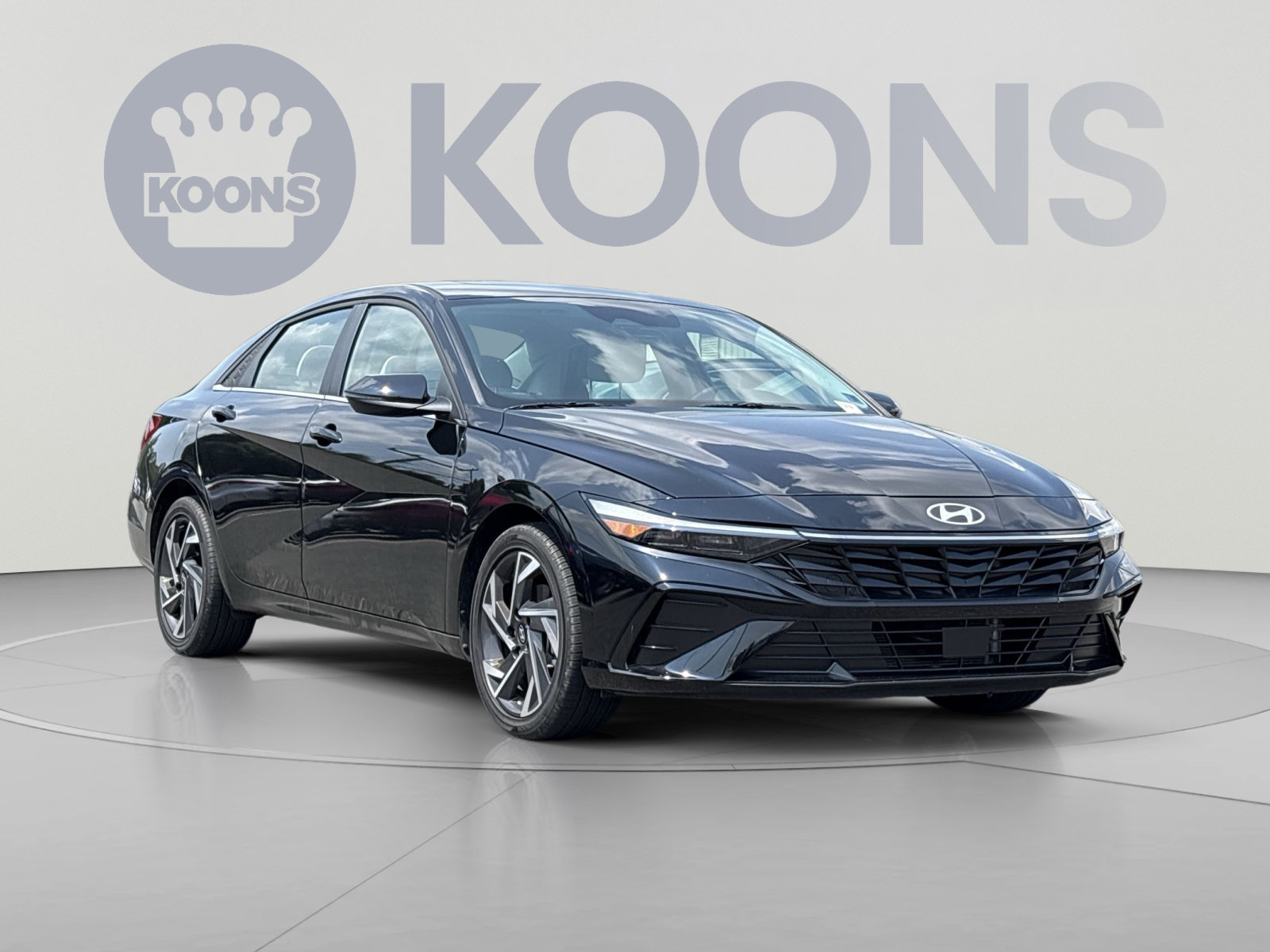 Used 2025 Hyundai Elantra Limited FWD image 10