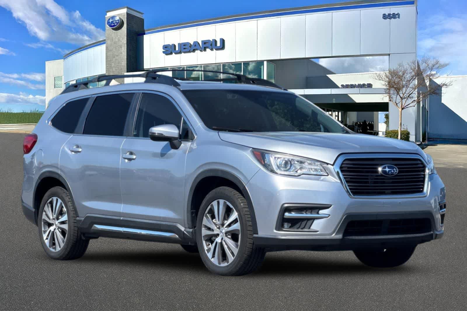Used 2021 Subaru Ascent Limited w/ Technology Package AWD/4WD image 5