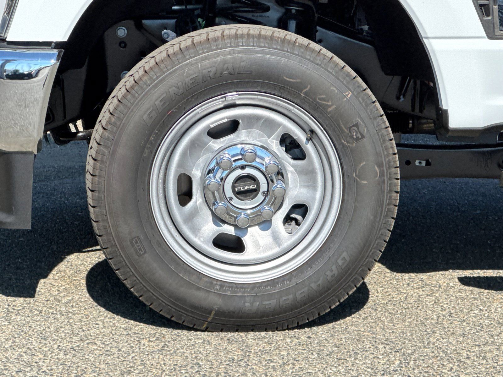 New 2025 Ford F350 XL w/ XL Chrome Package image 27