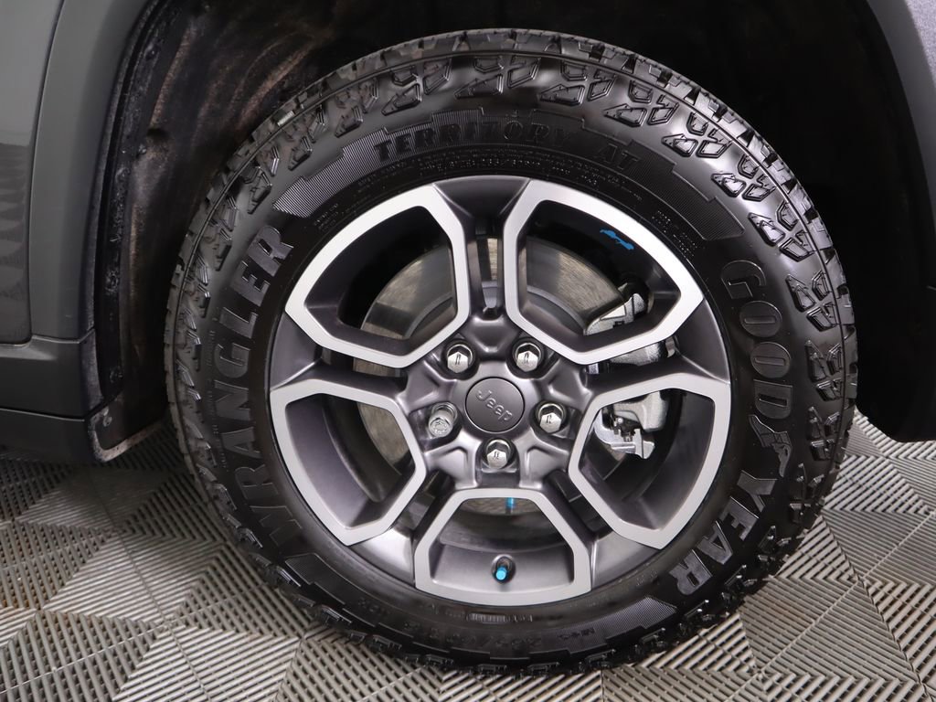 Used 2022 Jeep Grand Cherokee Trailhawk w/ Advanced Protech Group II image 32