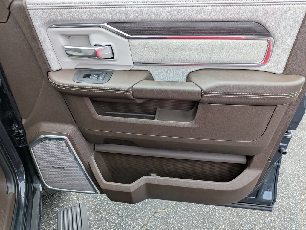 New 2026 RAM 2500 Laramie AWD/4WD image 33