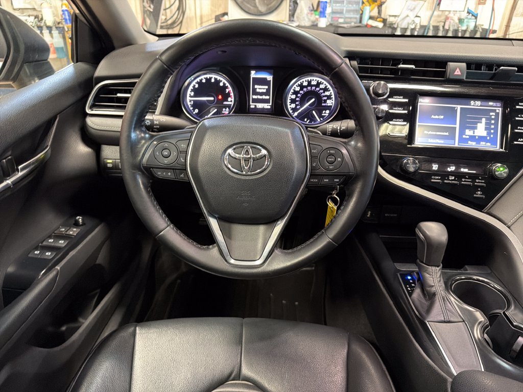 Used 2019 Toyota Camry SE FWD image 16