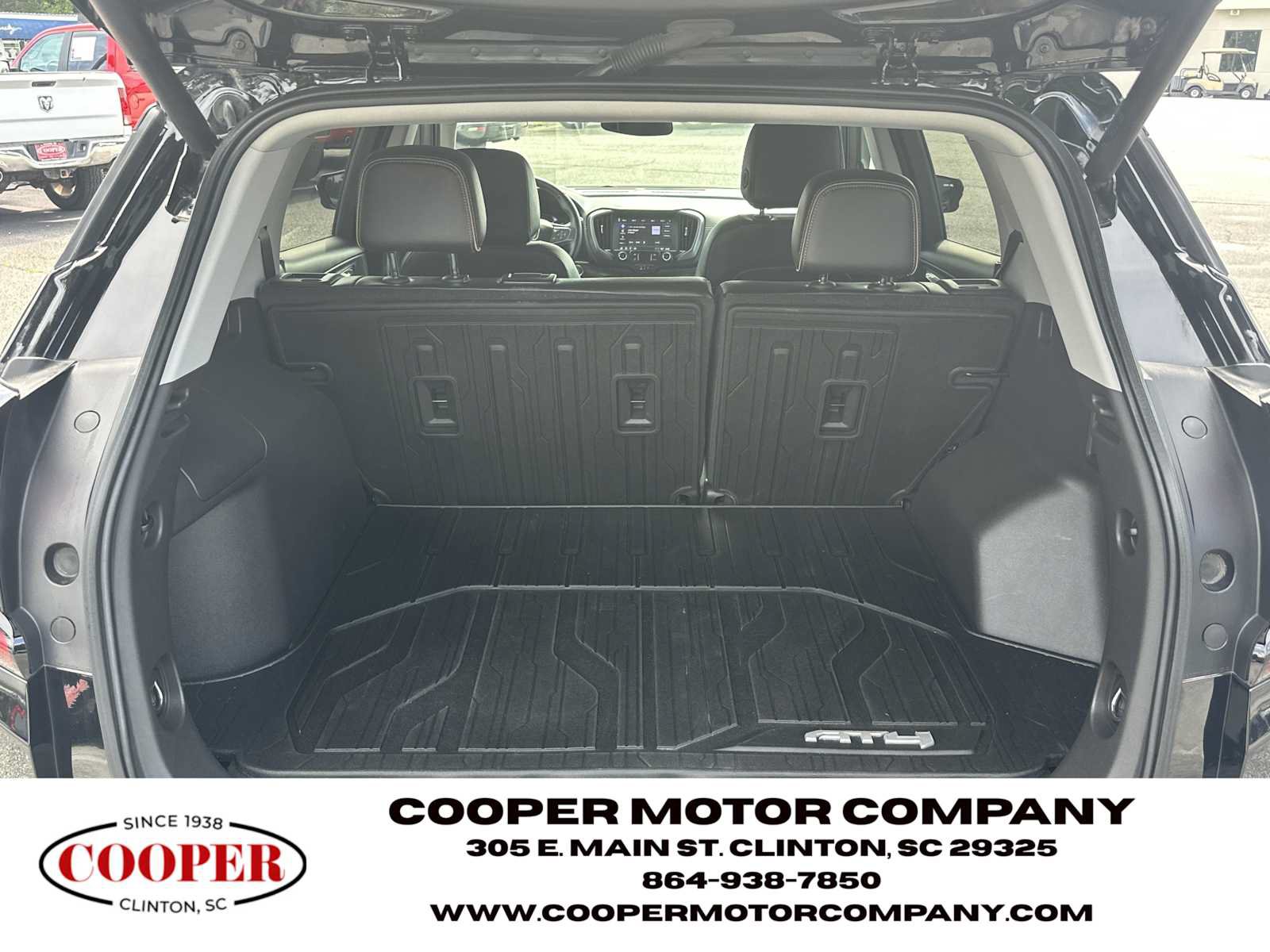 Used 2024 GMC Terrain AT4 w/ Tech Package AWD/4WD image 18
