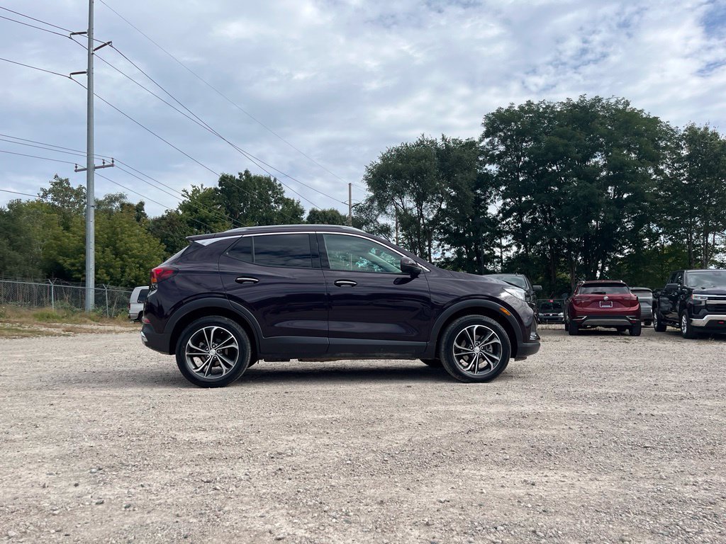 Used 2021 Buick Encore GX Essence AWD/4WD image 8