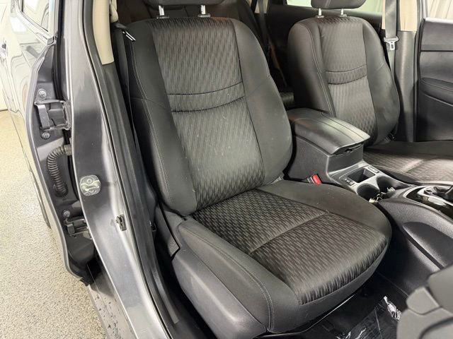 Used 2019 Nissan Rogue S w/ Special Edition Package image 21