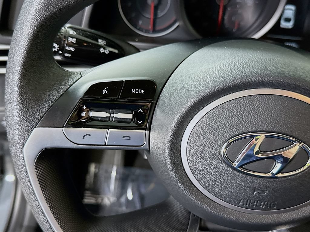 Certified 2023 Hyundai Elantra SEL FWD image 20
