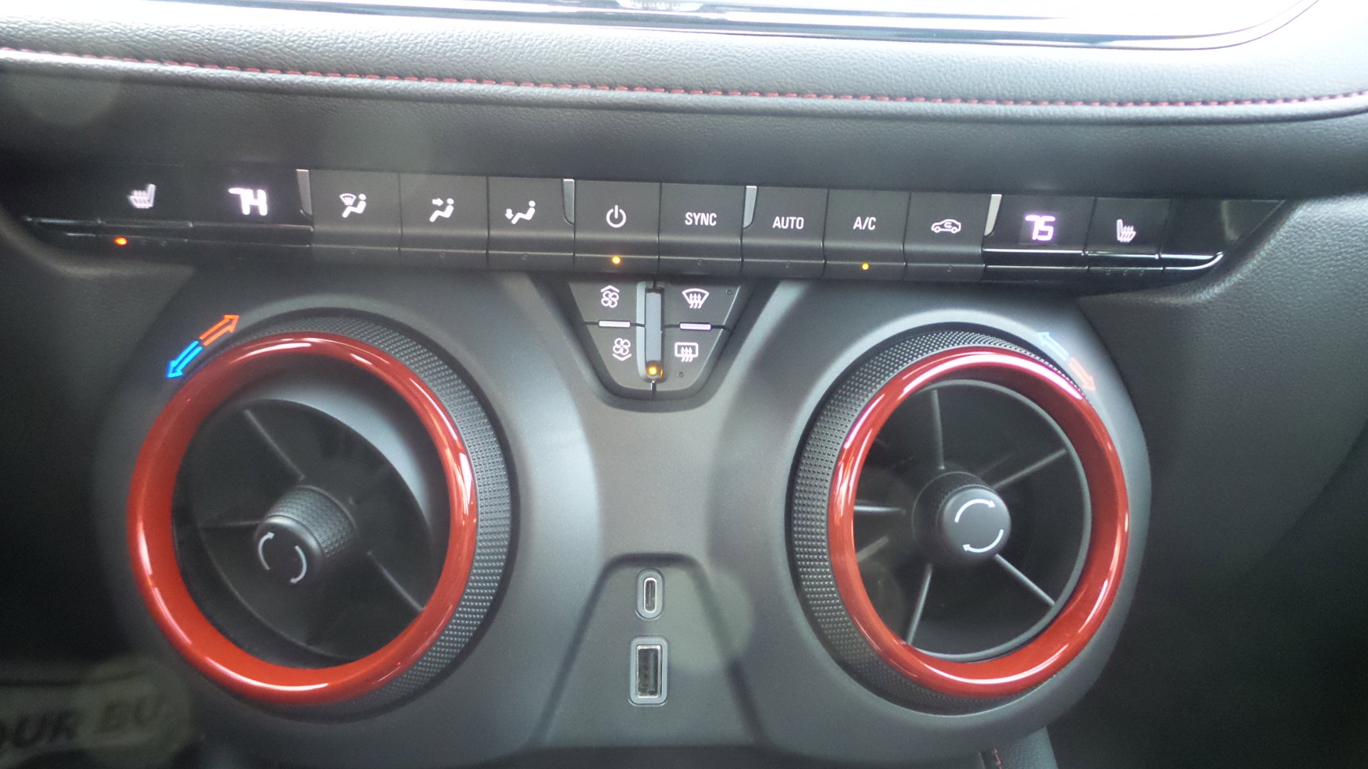 Used 2023 Chevrolet Blazer RS image 19