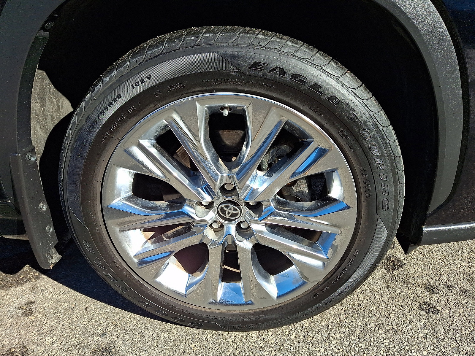 Used 2023 Toyota Highlander Limited image 8