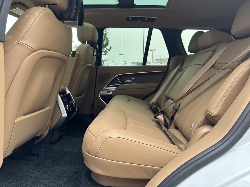 New 2026 Land Rover Range Rover SE AWD/4WD image 14