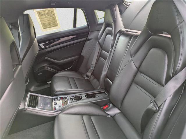 Used 2019 Porsche Panamera 4 image 17