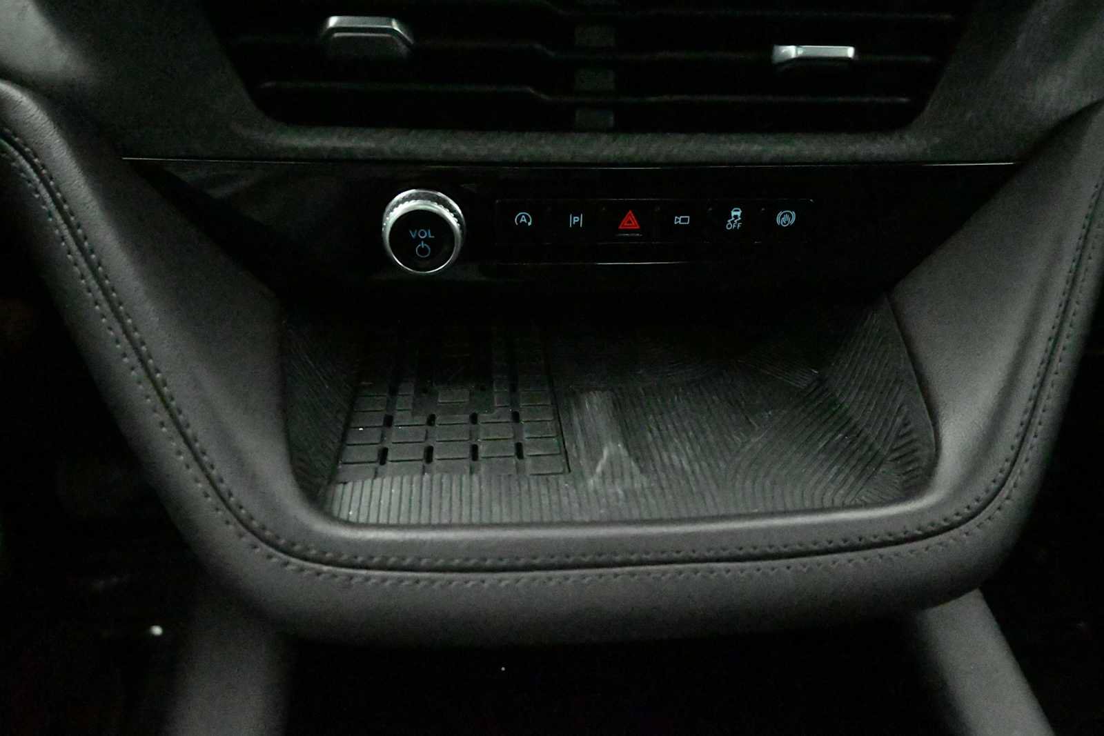 Used 2025 Ford Explorer Platinum RWD image 20